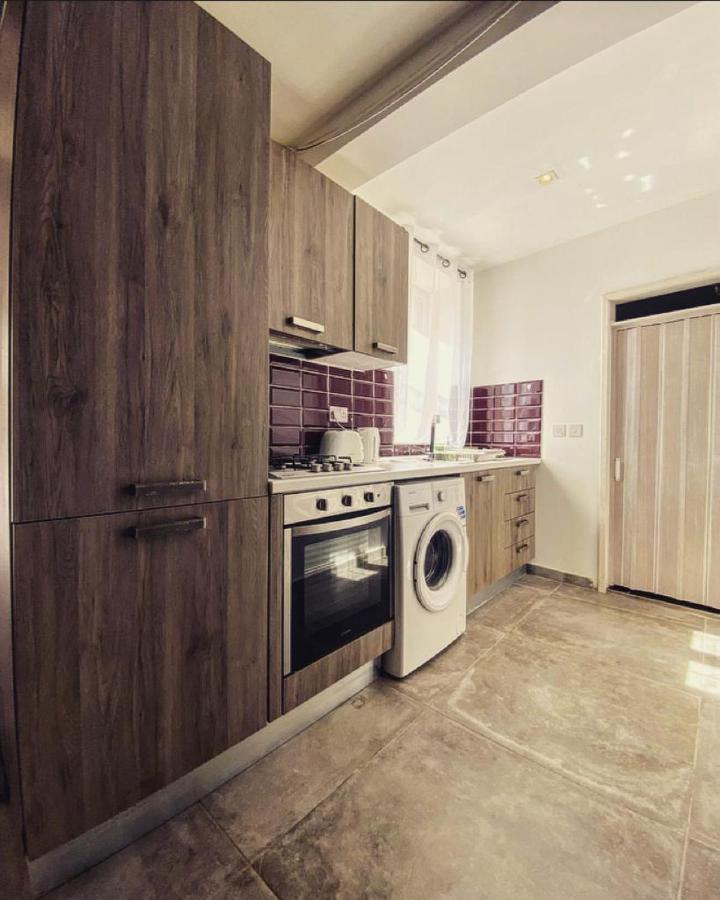Malta Suites Сенглеа Екстериор снимка