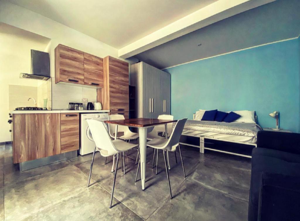 Malta Suites Сенглеа Екстериор снимка