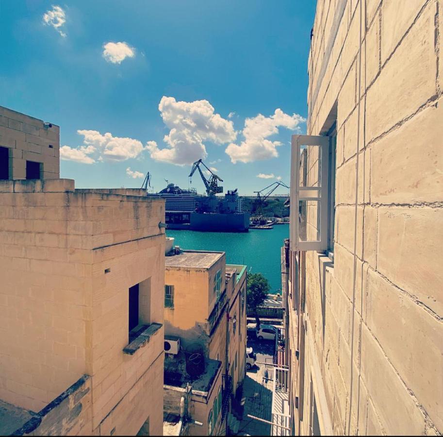 Malta Suites Сенглеа Екстериор снимка